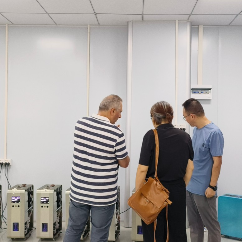 OEM & ODM 2 OEM partners visiting factory